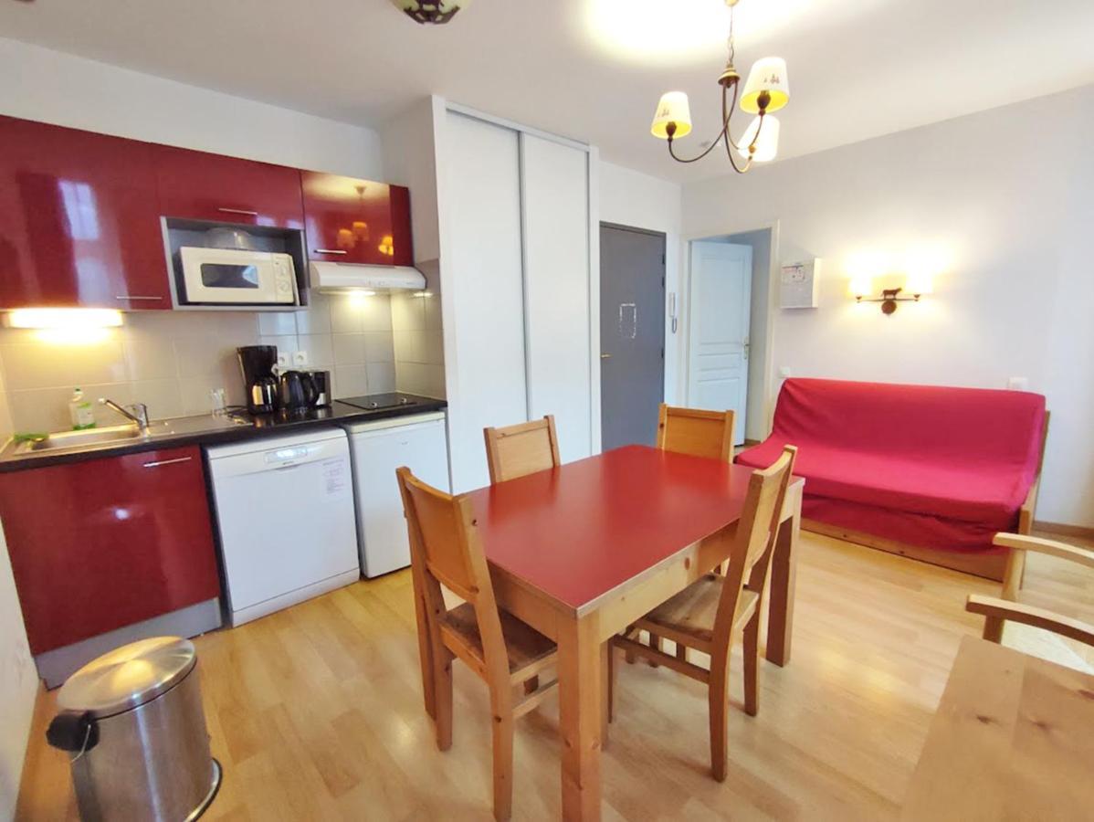 Appartement La Petite Ourse, T2, Centre Luchon, Wifi, Casier A Skis, Ascenseur, 4 Personnes à Bagnères-de-Luchon Extérieur photo