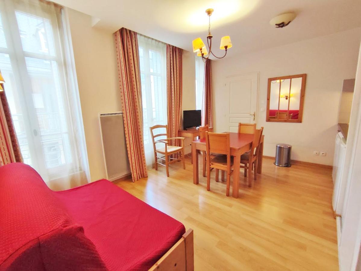 Appartement La Petite Ourse, T2, Centre Luchon, Wifi, Casier A Skis, Ascenseur, 4 Personnes à Bagnères-de-Luchon Extérieur photo